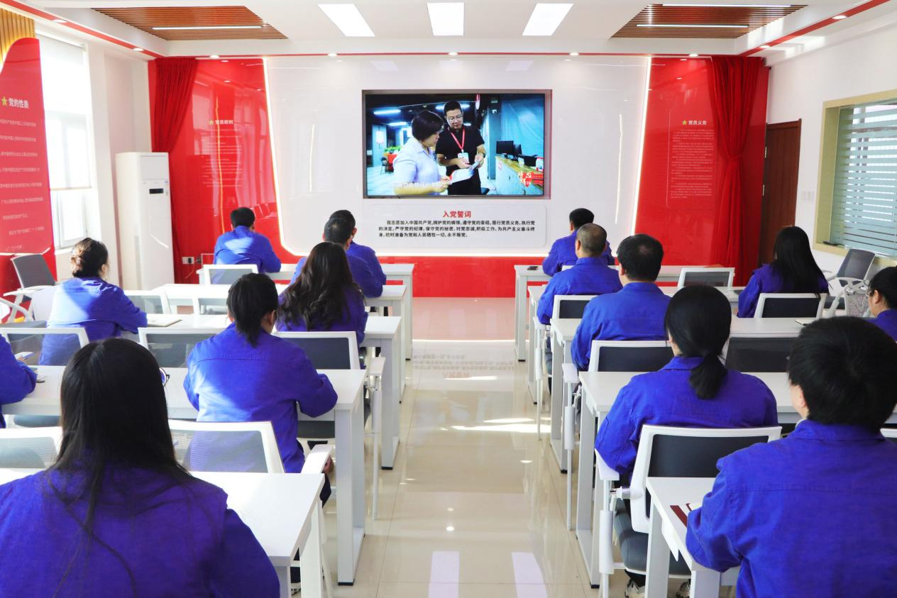 运动现场3.png 运动现场3.png